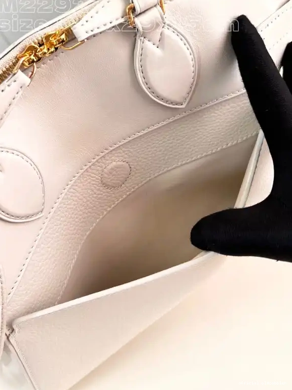 Official oldcobbler LOCK VUITTON MM LOUIS IT 0518